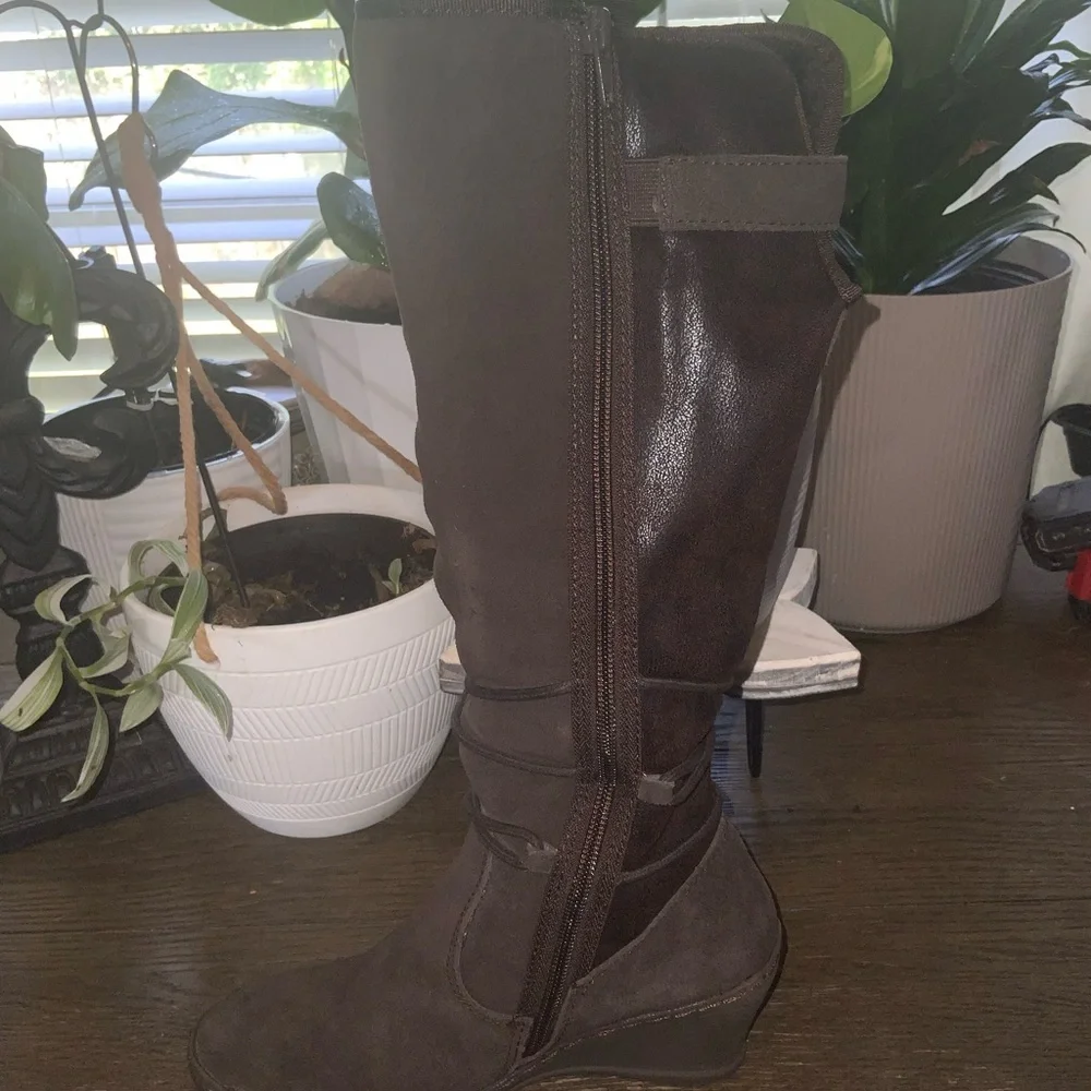 BareTraps Brown Over the Knee Brown Suede Fur Lined Wedge Boots Side Zipper 6M